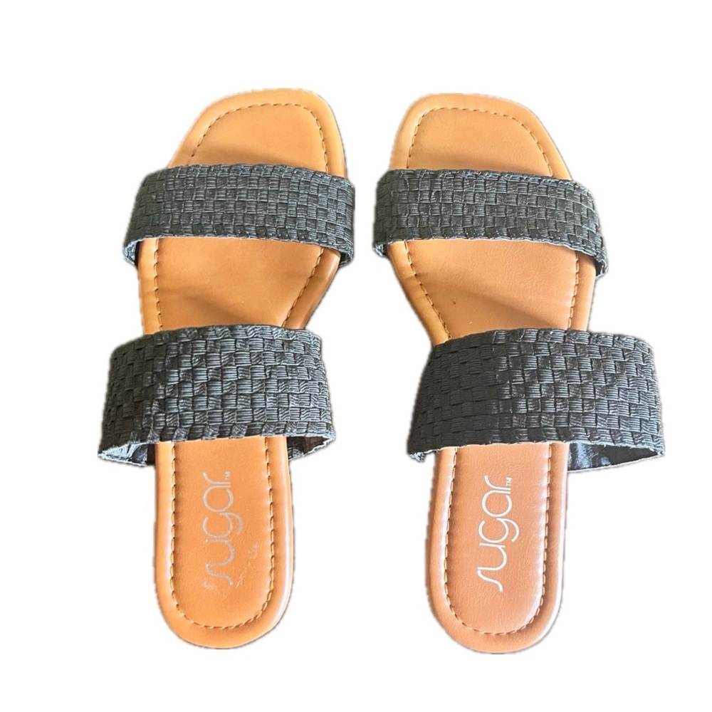 SUGAR Belynda Flats Sandals Slides Basket Weave Slip On Black Sz S (6-6.5)